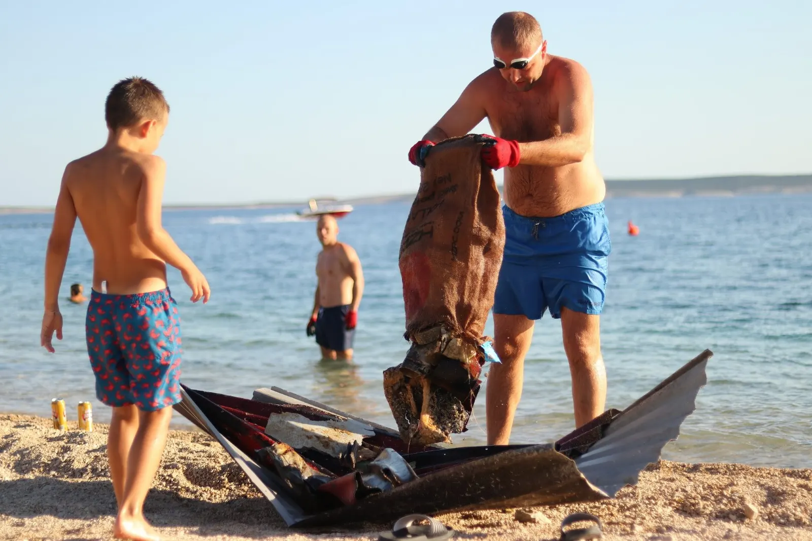 Eco Eco seabed cleanup around the island of Pag, photo 9