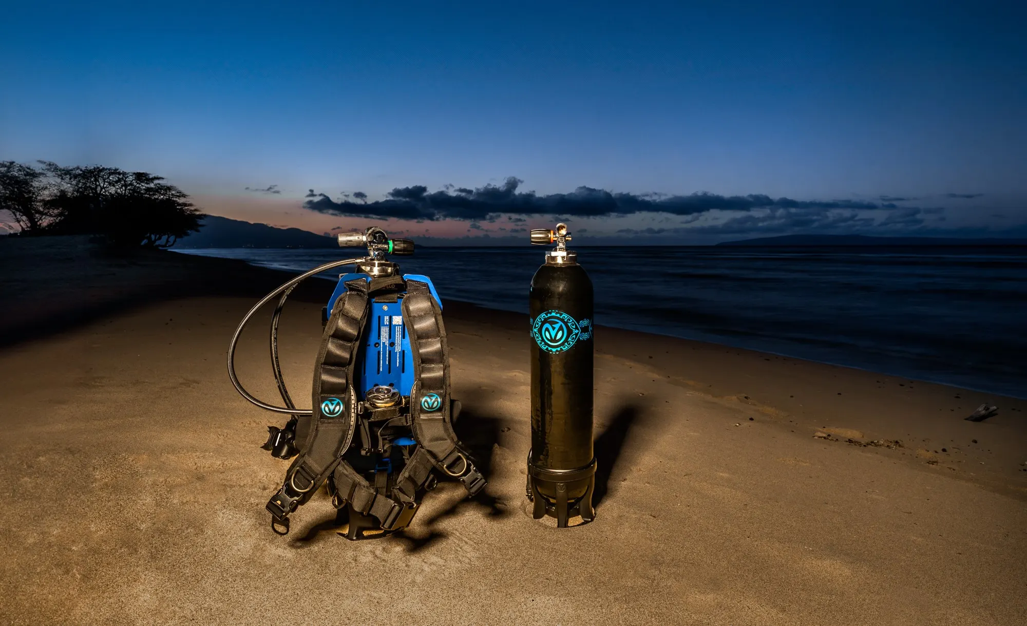 AVELO diving system on the beach at dusk