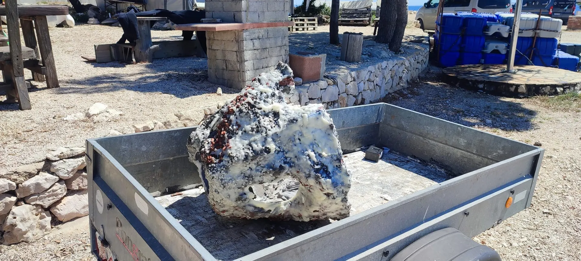 A recycled reef block made from construction waste